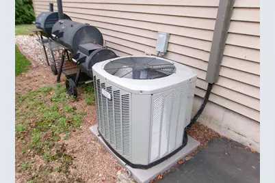 30 Bowen Street, Oshkosh, WI 54901 - Photo 32