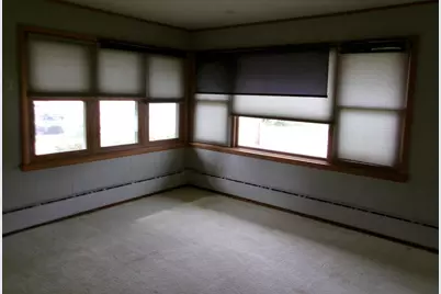 30 Bowen Street, Oshkosh, WI 54901 - Photo 10