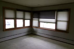 30 Bowen St, Oshkosh, WI 54901 - Photo 10