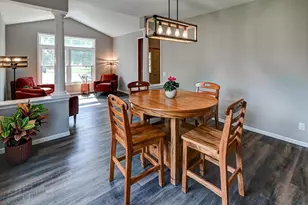 1822 Cobblestone Ct, Sun Prairie, WI 53590 - Photo 10