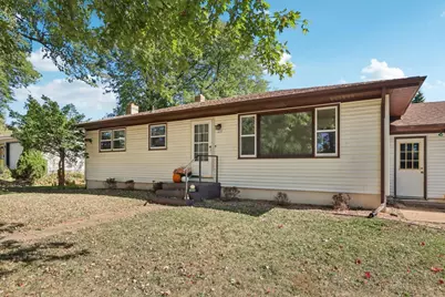 405 Meadow Wood Drive, Mount Horeb, WI 53572 - Photo 2