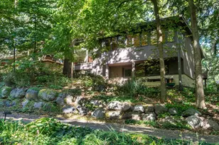 208 Saratoga Cir, Madison, WI 53705 - Photo 8