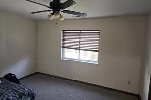 939 Rockefeller Ln, Madison, WI 53704 - Photo 8