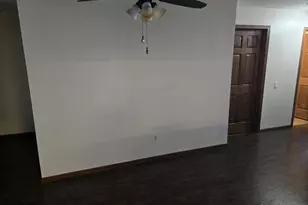 939 Rockefeller Ln, Madison, WI 53704 - Photo 6