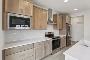 6631 Redpoll Rd, Middleton, WI 53562 - Photo 4