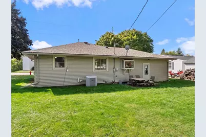 944 Fond Du Lac Avenue, Sheboygan Falls, WI 53085 - Photo 16