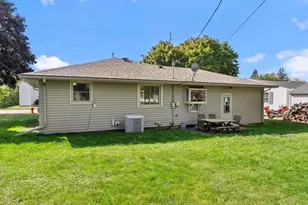 944 Fond Du Lac Ave, Sheboygan Falls, WI 53085 - Photo 16