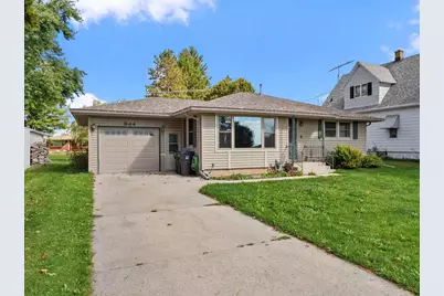 944 Fond Du Lac Avenue, Sheboygan Falls, WI 53085 - Photo 14