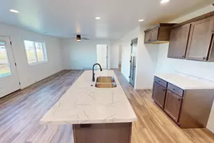 703 Stelting St, Sparta, WI 54656 - Photo 6