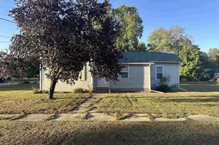 207 8th St, Brodhead, WI 53520 - Photo 2