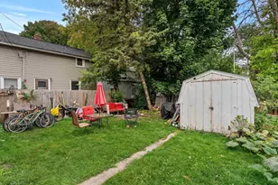 1325-1327 N 15th St, Sheboygan, WI 53081 - Photo 2