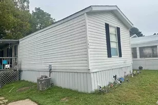 903 Moore St, Baraboo, WI 53913 - Photo 2