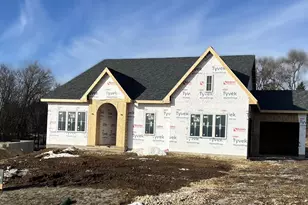 W8778 Blue Violet Ct, Cambridge, WI 53523 - Photo 1