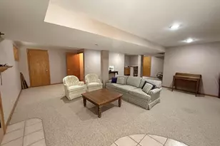 2116 W Crystal Springs Rd, Janesville, WI 53545 - Photo 18