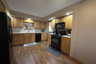 2116 W Crystal Springs Rd, Janesville, WI 53545 - Photo 12