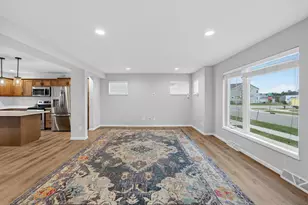 1185 Oak Knl Rd, Sun Prairie, WI 53590 - Photo 6