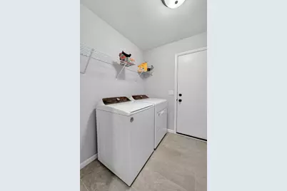 1185 Oak Knoll Road, Sun Prairie, WI 53590 - Photo 16