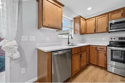 1185 Oak Knoll Road, Sun Prairie, WI 53590 - Photo 10