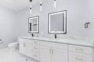 383 Oakbrook Dr, Wisconsin Dells, WI 53965 - Photo 20