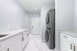 383 Oakbrook Dr, Wisconsin Dells, WI 53965 - Photo 24