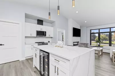 383 Oakbrook Drive, Wisconsin Dells, WI 53965 - Photo 12