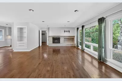 1626 Laurel Crest, Madison, WI 53705 - Photo 4