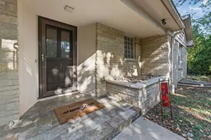 1626 Laurel Crest, Madison, WI 53705 - Photo 2