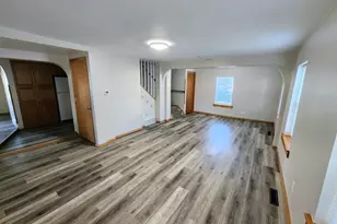 330 7th St, Baraboo, WI 53913 - Photo 18