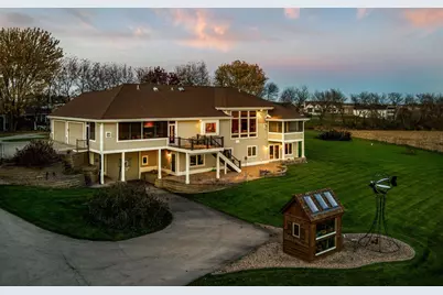 3027 Castleton Crossing, Sun Prairie, WI 53590 - Photo 6