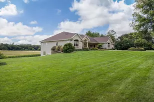 3027 Castleton Crossing, Sun Prairie, WI 53590 - Photo 12