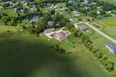 3027 Castleton Crossing, Sun Prairie, WI 53590 - Photo 84