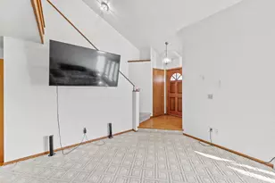 107 Kimball Ave, Elroy, WI 53929 - Photo 8