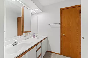 107 Kimball Ave, Elroy, WI 53929 - Photo 26