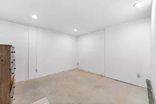 107 Kimball Ave, Elroy, WI 53929 - Photo 34