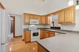 1233 W Sherman Ave, Fort Atkinson, WI 53538 - Photo 12