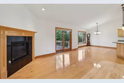 1233 W Sherman Avenue, Fort Atkinson, WI 53538 - Photo 8