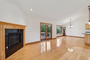 1233 W Sherman Ave, Fort Atkinson, WI 53538 - Photo 8