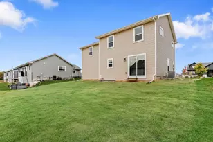 1508 Dahlia Dr, Stoughton, WI 53589 - Photo 6