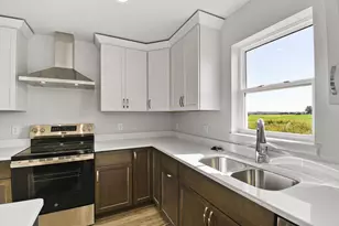 N6220 Blarney Stone Dr, Albany, WI 53520 - Photo 8