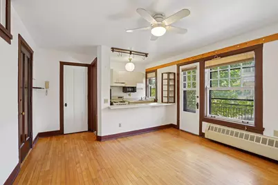 121 S Hamilton Street #202, Madison, WI 53703 - Photo 8