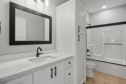 806 Saddle Ridge, Portage, WI 53901 - Photo 24