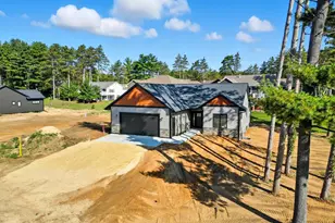 806 Saddle Ridge, Portage, WI 53901 - Photo 2