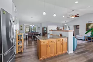 303 Honeycrisp Dr, Beaver Dam, WI 53916 - Photo 10
