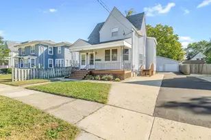 935 Park Ave, Beloit, WI 53511 - Photo 1