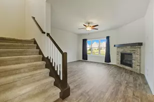 3124 Harmony St, Sun Prairie, WI 53590 - Photo 4