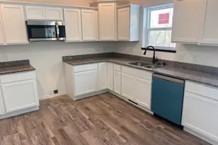 632 Lakeview Ave, Merrimac, WI 53561 - Photo 4