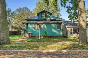 1911 Liberty St, La Crosse, WI 54603 - Photo 2