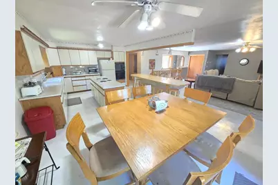 W2102 State Road 44, Markesan, WI 53946 - Photo 6