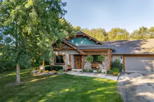 120 Waverly Dr, Cambridge, WI 53523 - Photo 1