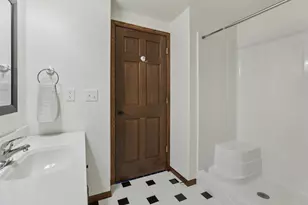 6898 Tuscan Ridge Cir, DeForest, WI 53532 - Photo 38